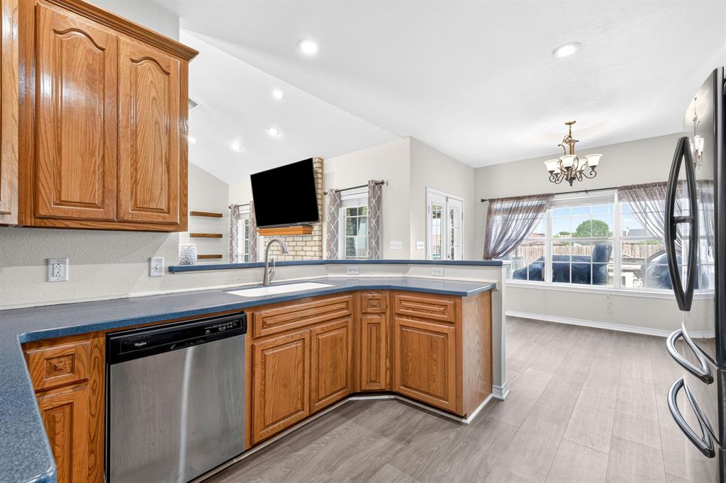 431 Greenside Property Photo 14
