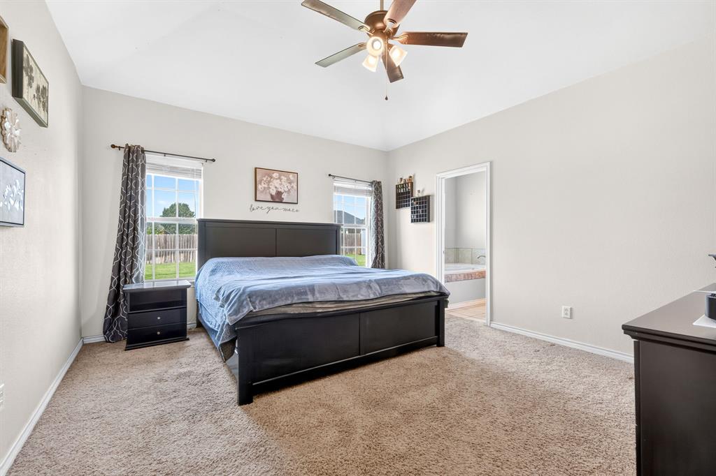 431 Greenside Property Photo 18