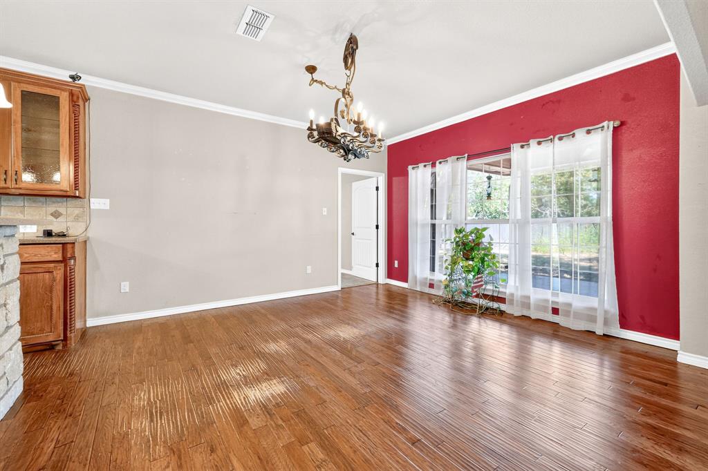 8852 Fm 603 Property Photo 9