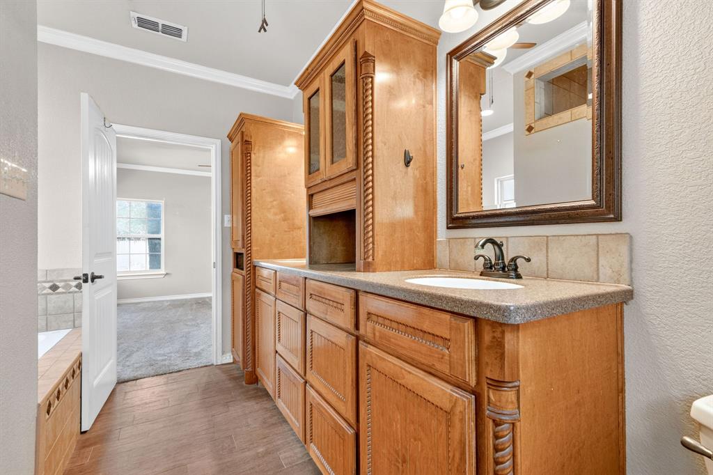 8852 Fm 603 Property Photo 23