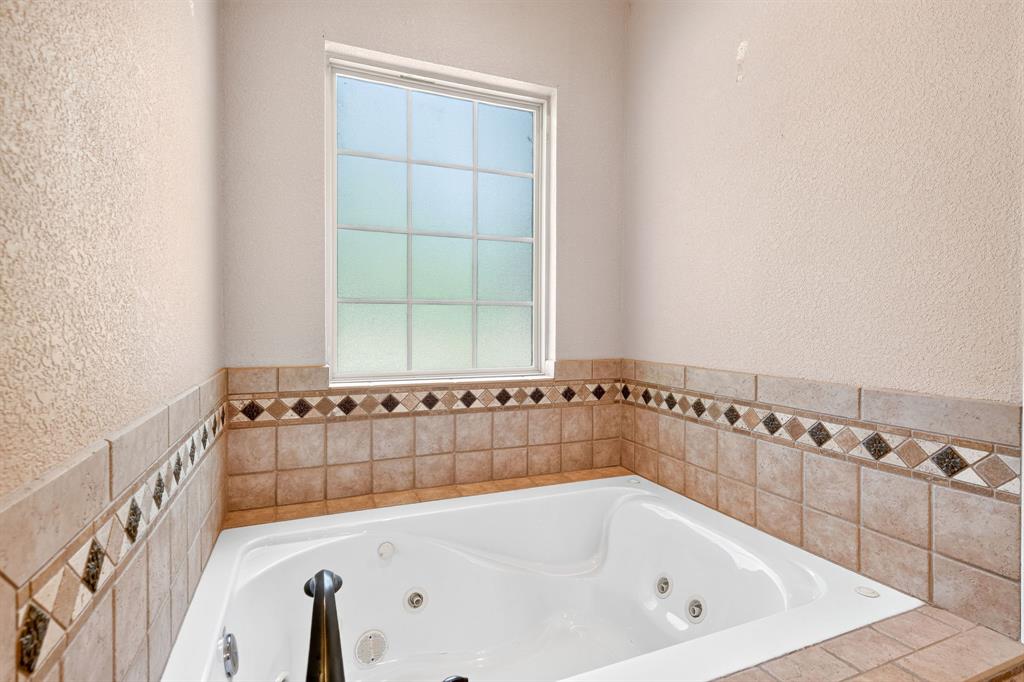 8852 Fm 603 Property Photo 25