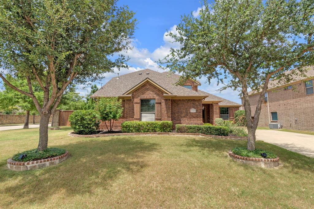 1700 Goldenrod Lane Property Photo 1
