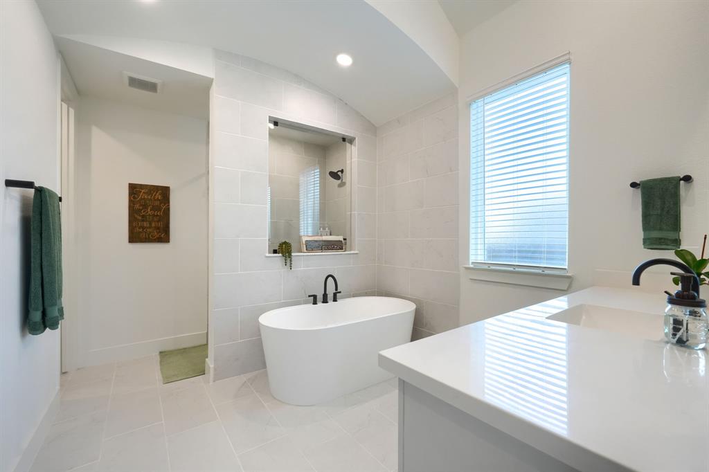 1930 Benedetto Way Property Photo 21
