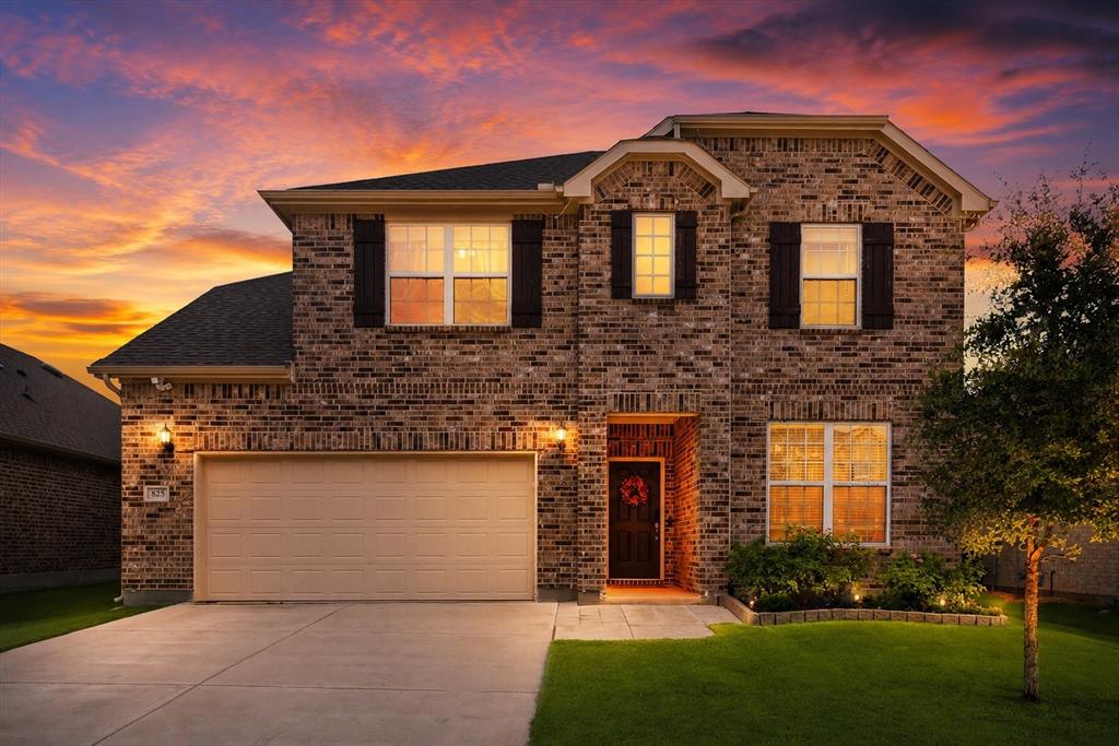 825 Crest Breeze Drive Property Photo 1