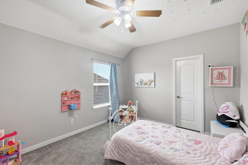 825 Crest Breeze Drive Property Photo 26