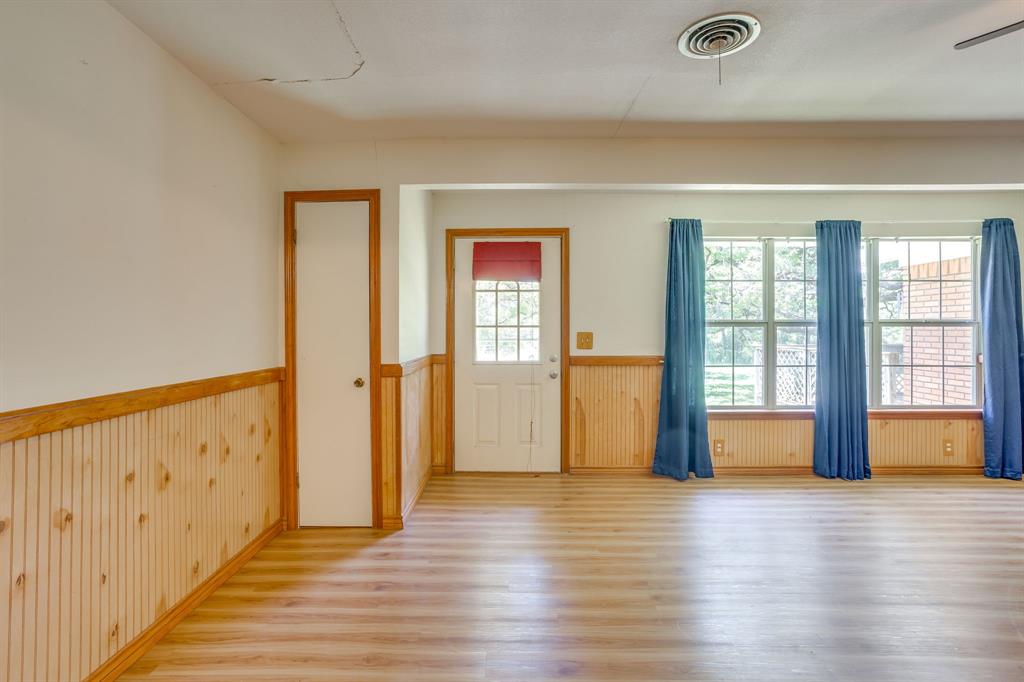4536 County Road 806 Property Photo 5