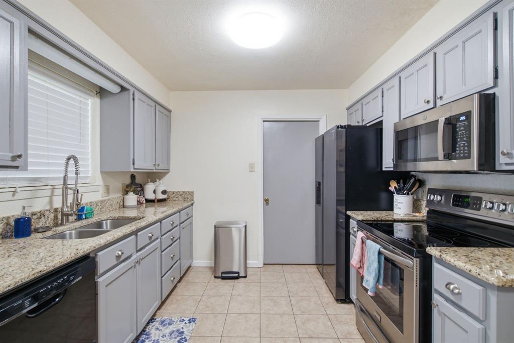 701 Van Winkle Street Property Photo 11
