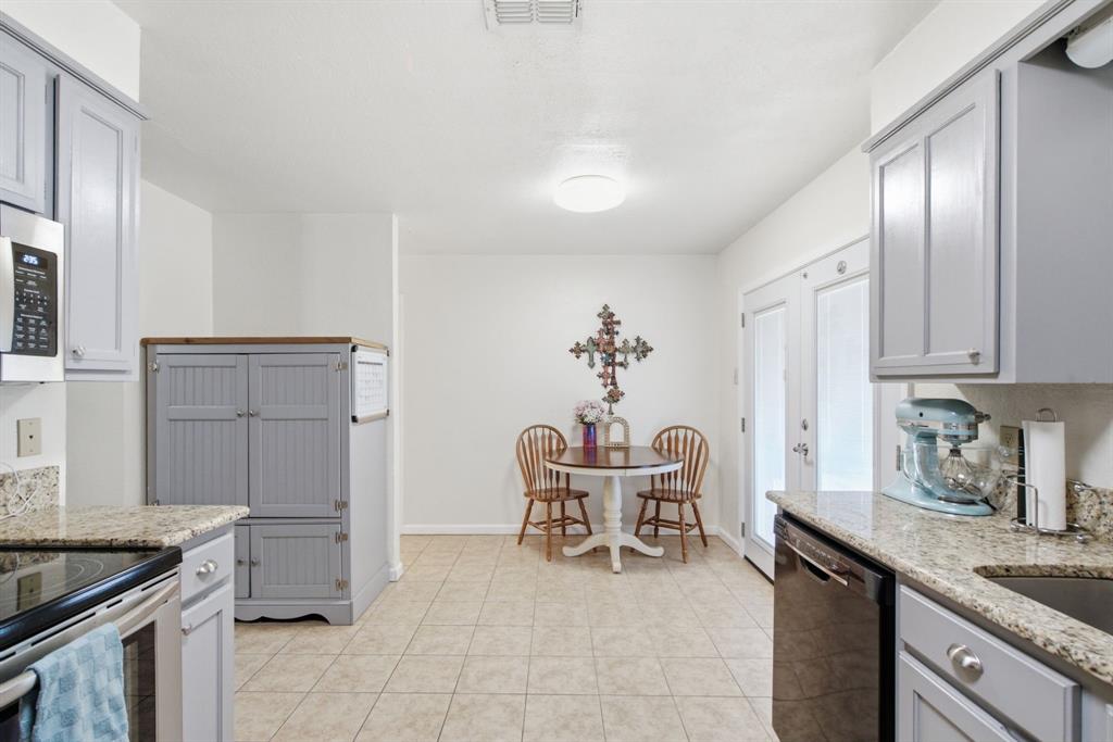 701 Van Winkle Street Property Photo 13