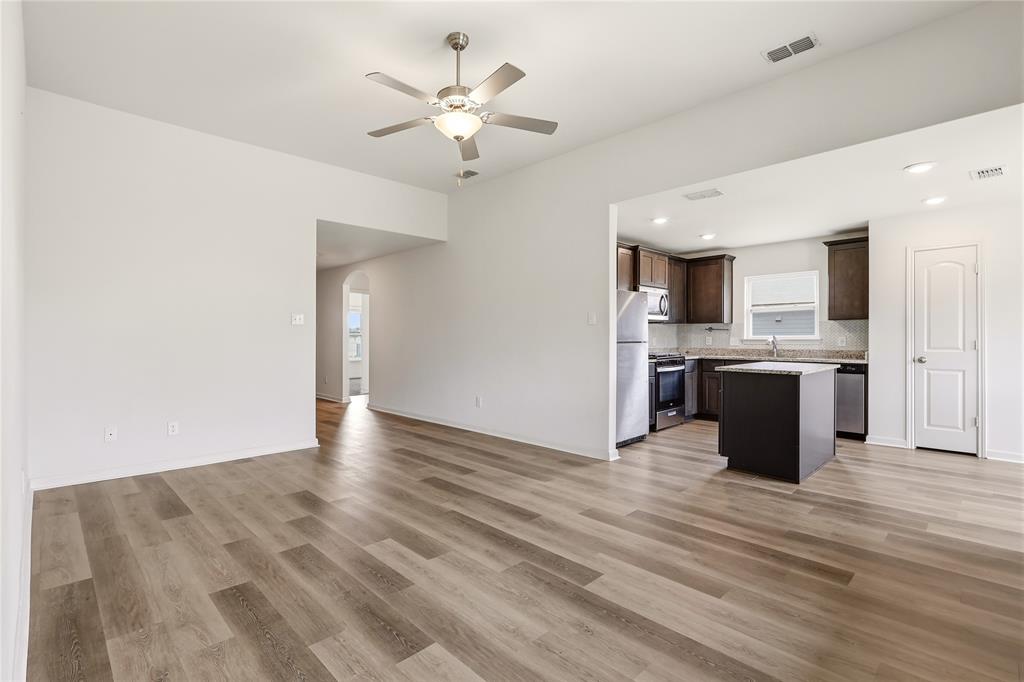 2405 Stillwater Drive Property Photo 4
