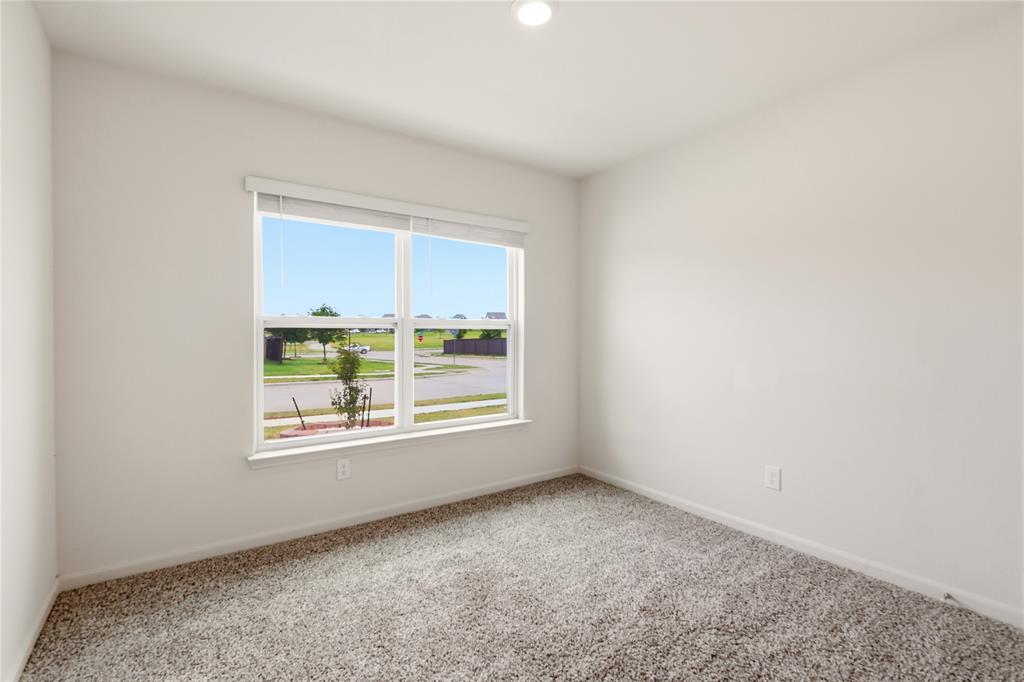 2405 Stillwater Drive Property Photo 11