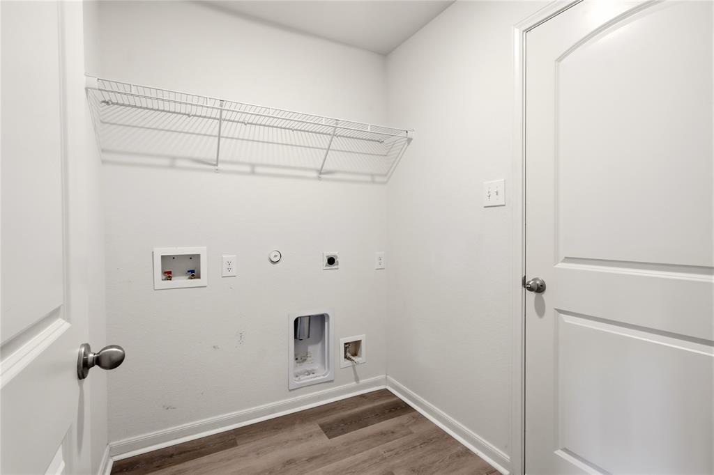 2405 Stillwater Drive Property Photo 14