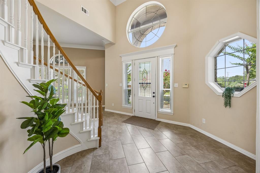 2020 Kipling Drive Property Photo 4