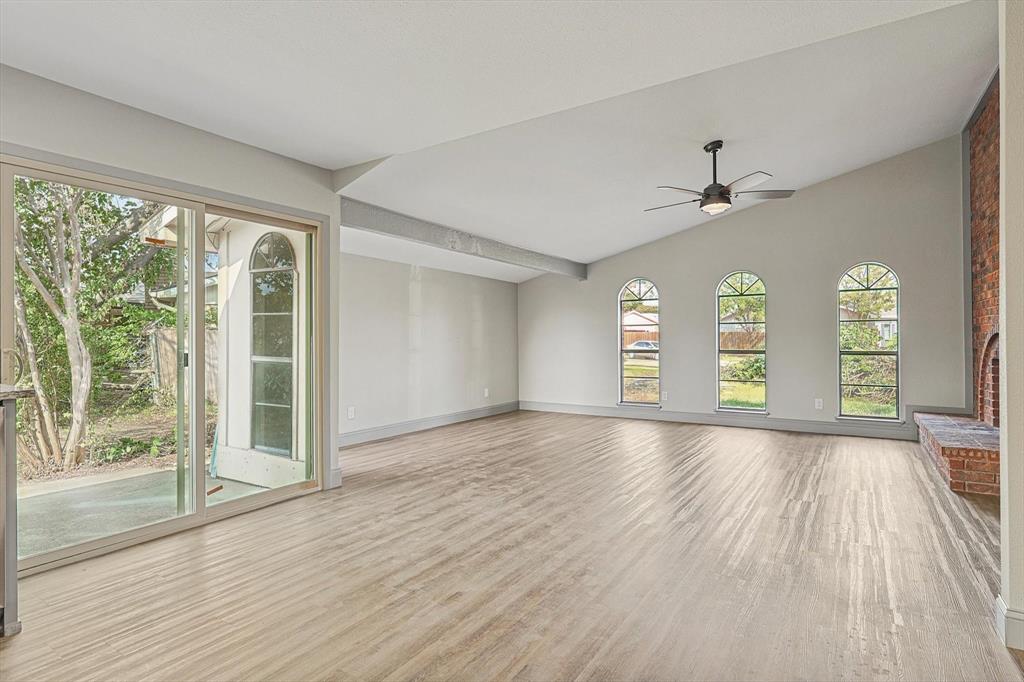 2903 Winterberry Drive Property Photo 11