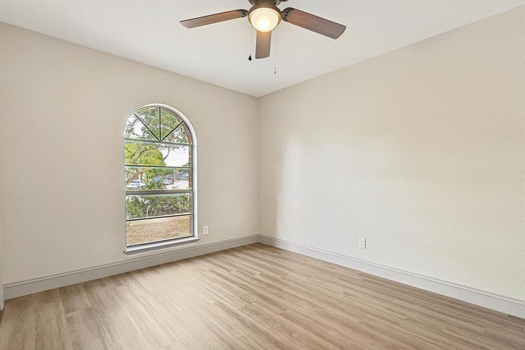 2903 Winterberry Drive Property Photo 18