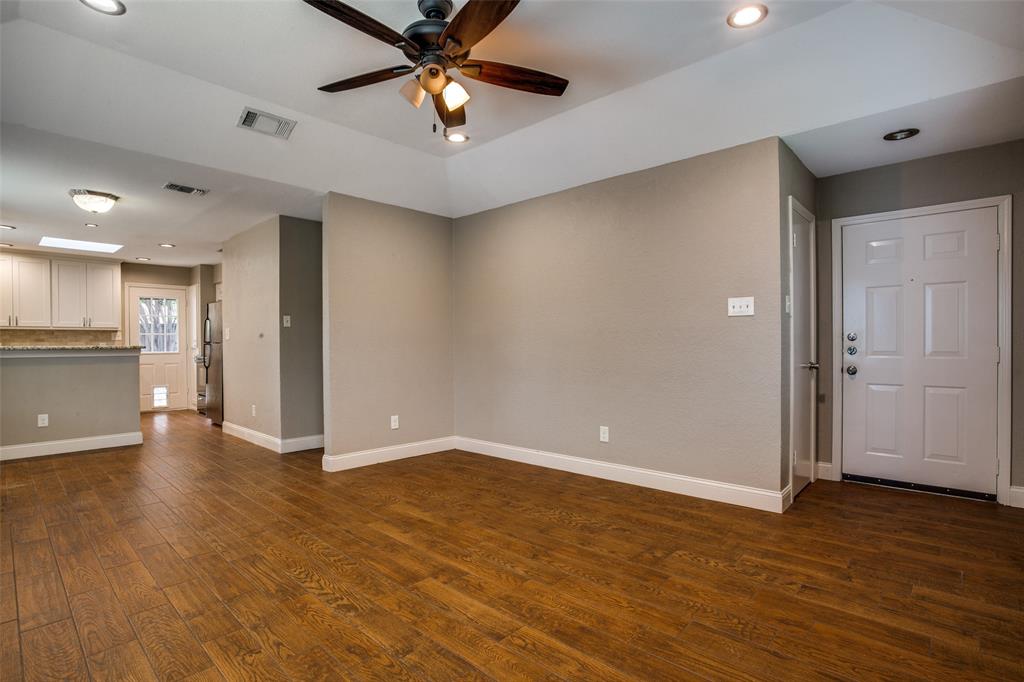 2917 Penny Lane Property Photo 4