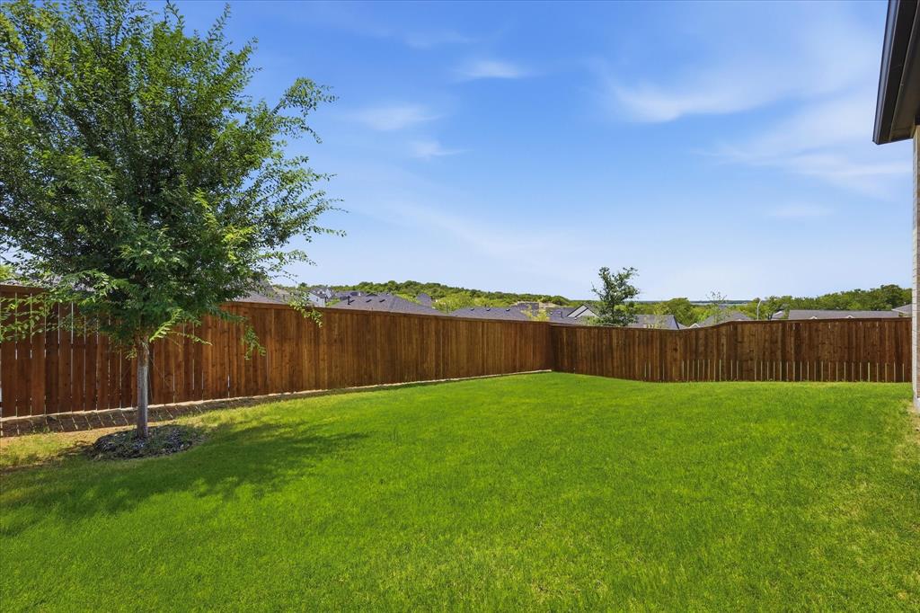 7133 Talon Bluff Drive Property Photo 34