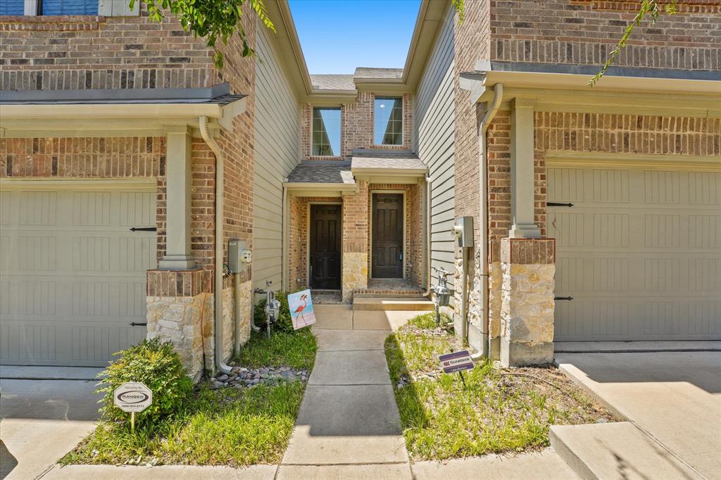 2317 Cortellia Street Property Photo 3