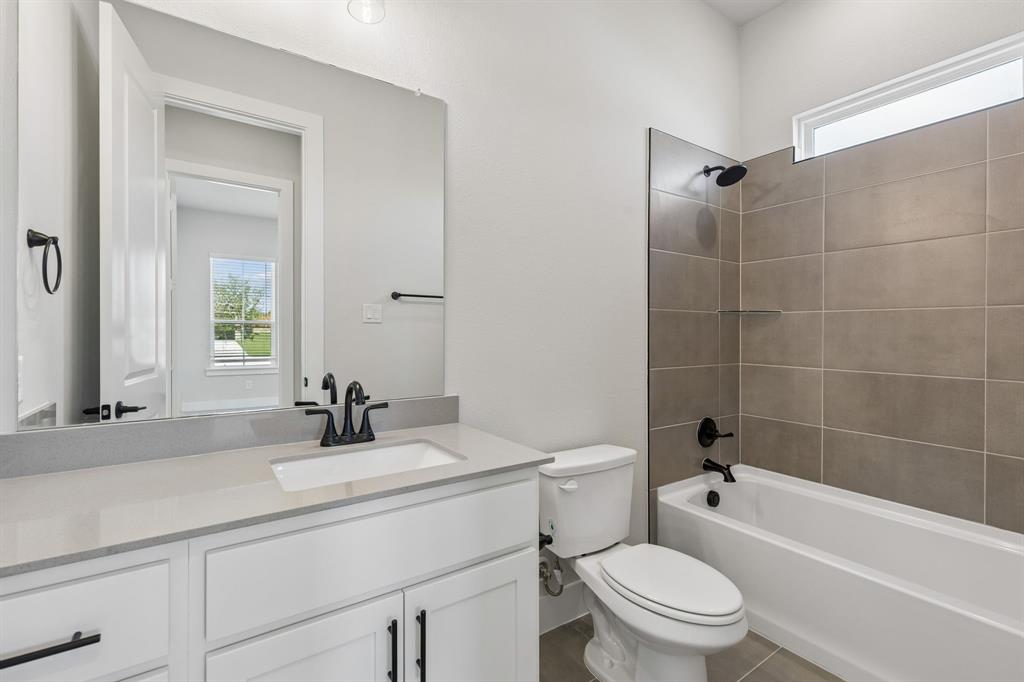 2417 Silver Spring Court Property Photo 10