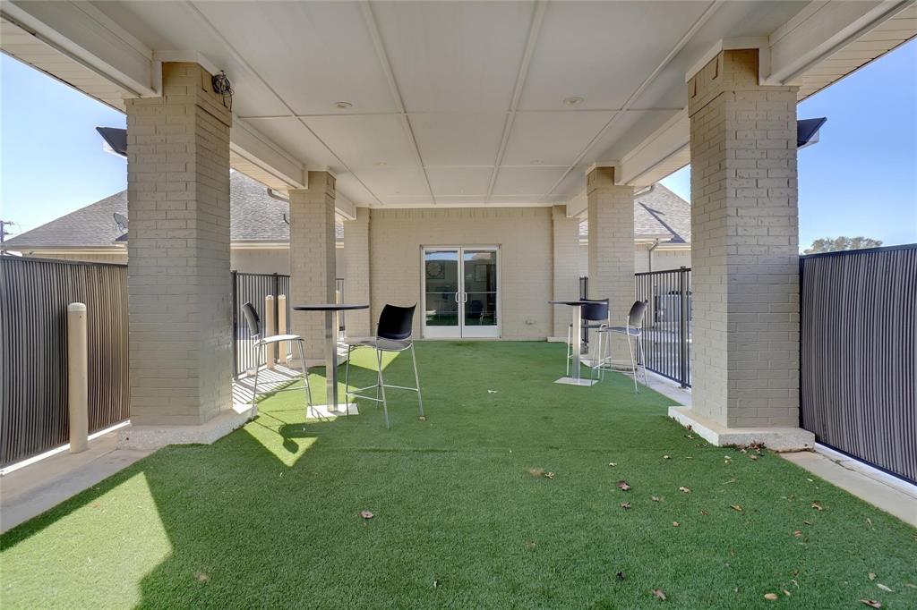 809 Woodrow Wilson Ray Circle Property Photo 10
