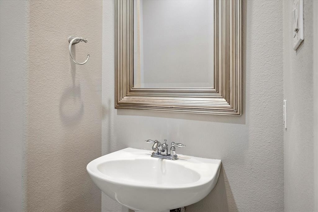 1600 Abrams Road 38 Property Photo 14