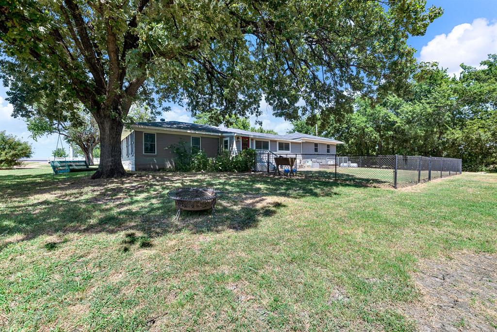 2403 State Highway 78 Property Photo 15