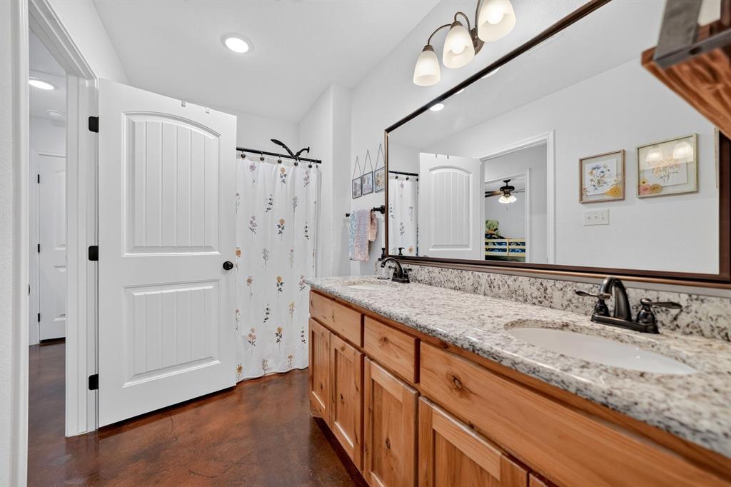 5198 County Road 2507 Property Photo 26