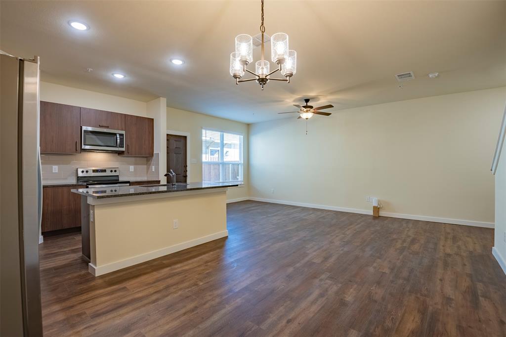 713 Wheatfield Drive Property Photo 4