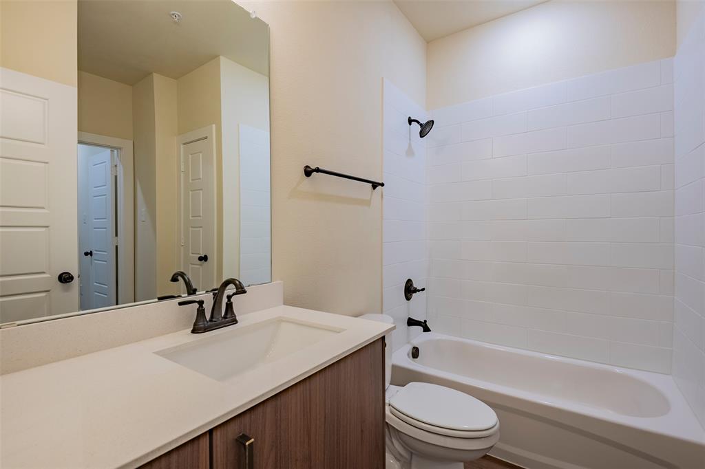 713 Wheatfield Drive Property Photo 16
