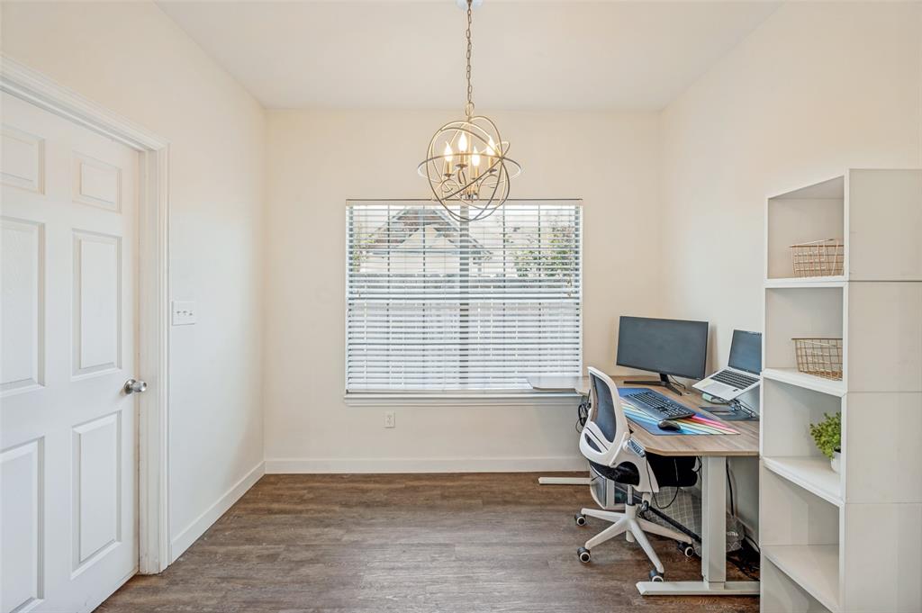 100 S Lakeview Drive Property Photo 11