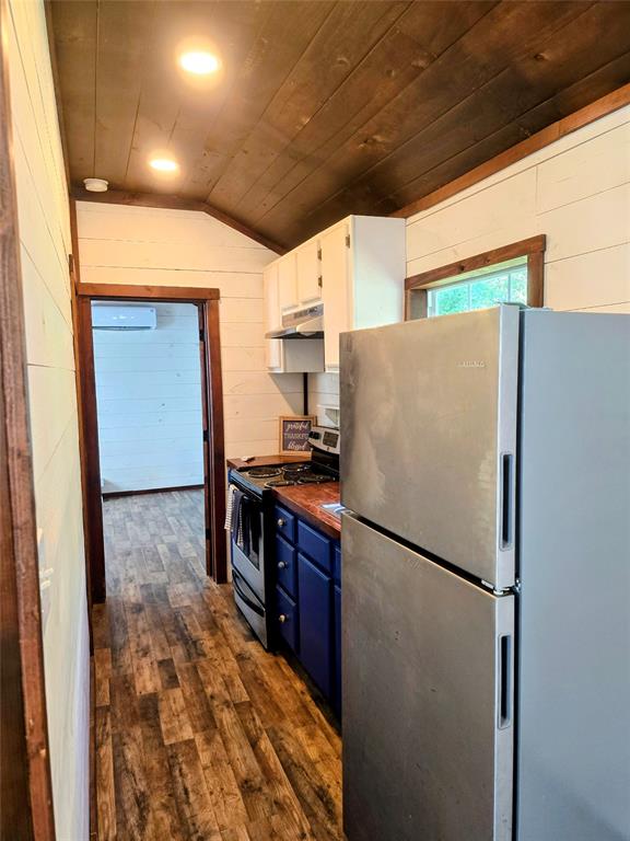 710 County Road 2298 Property Photo 12
