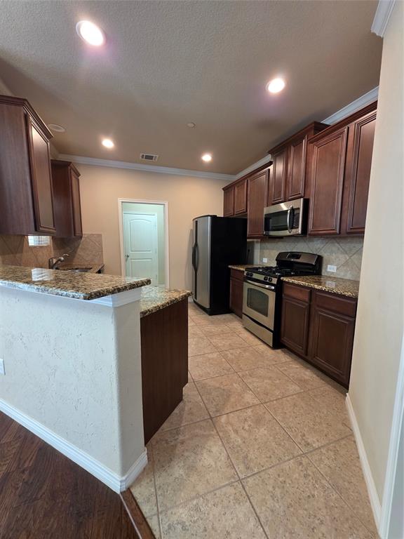 8717 Whitehead Street Property Photo 14