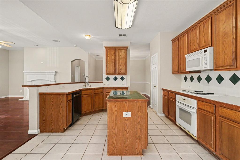 11829 Warbler Lane Property Photo 10