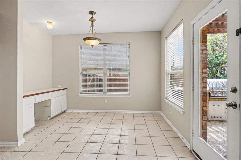 11829 Warbler Lane Property Photo 14