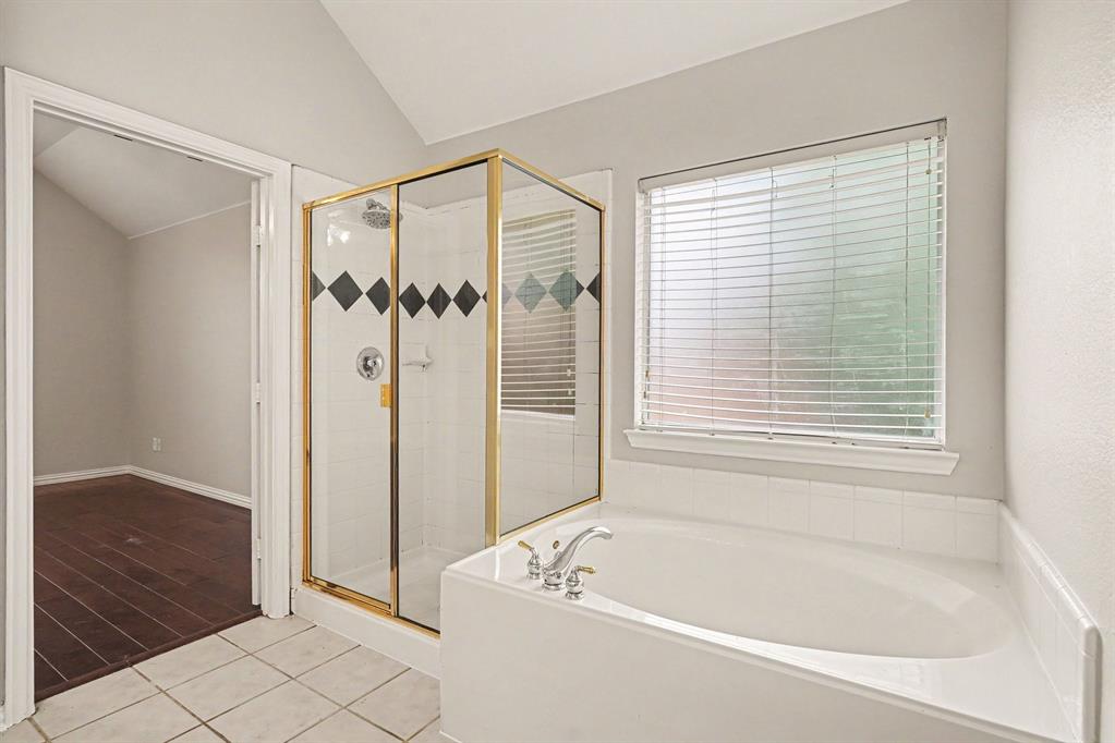 11829 Warbler Lane Property Photo 18