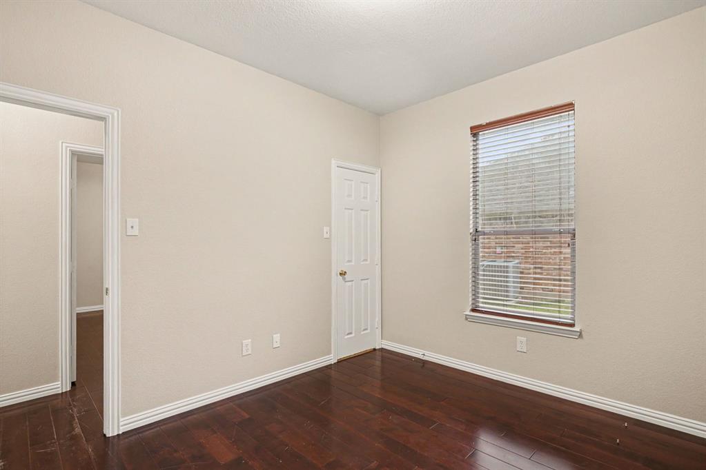 11829 Warbler Lane Property Photo 21