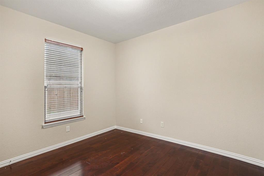 11829 Warbler Lane Property Photo 22