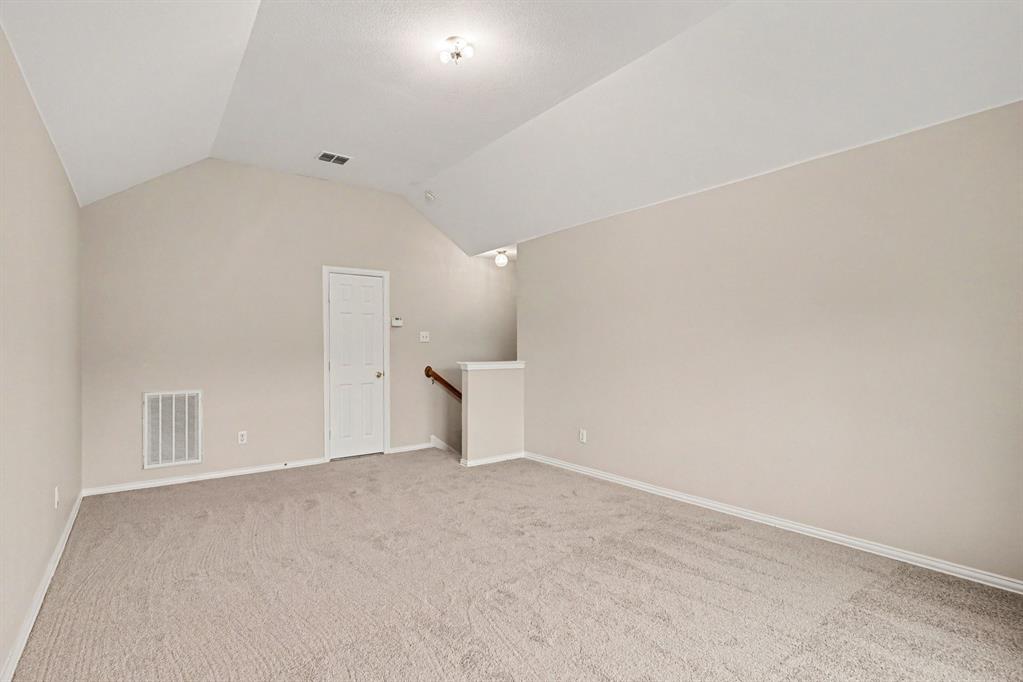 11829 Warbler Lane Property Photo 27