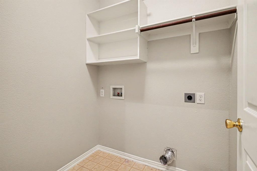 11829 Warbler Lane Property Photo 28