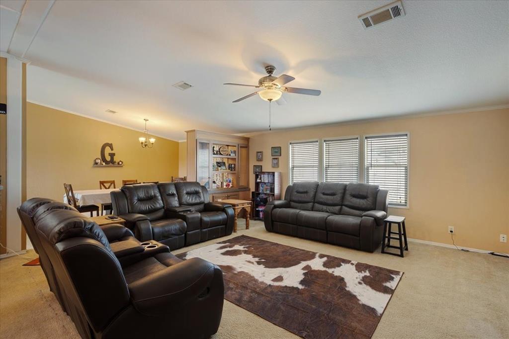2035 Fm-1566 Property Photo 23