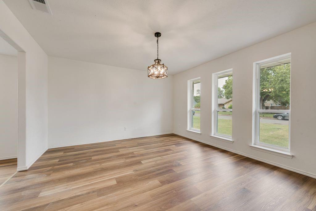 3914 Shady Hollow Lane Property Photo 12