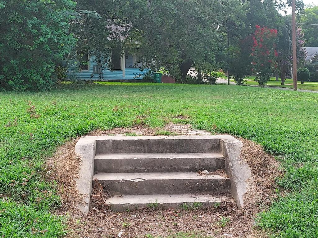 2029 Highland Property Photo 2