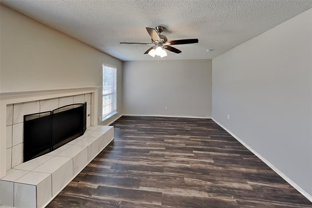 928 Fenimore Drive Property Photo 4