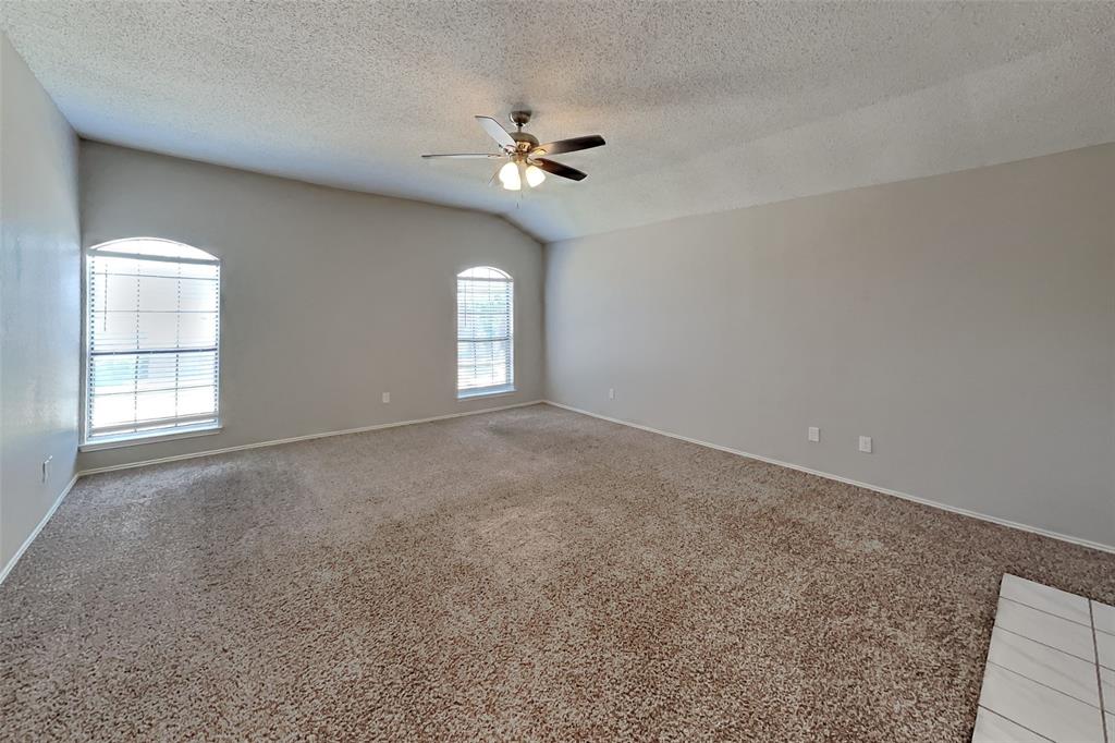 928 Fenimore Drive Property Photo 11