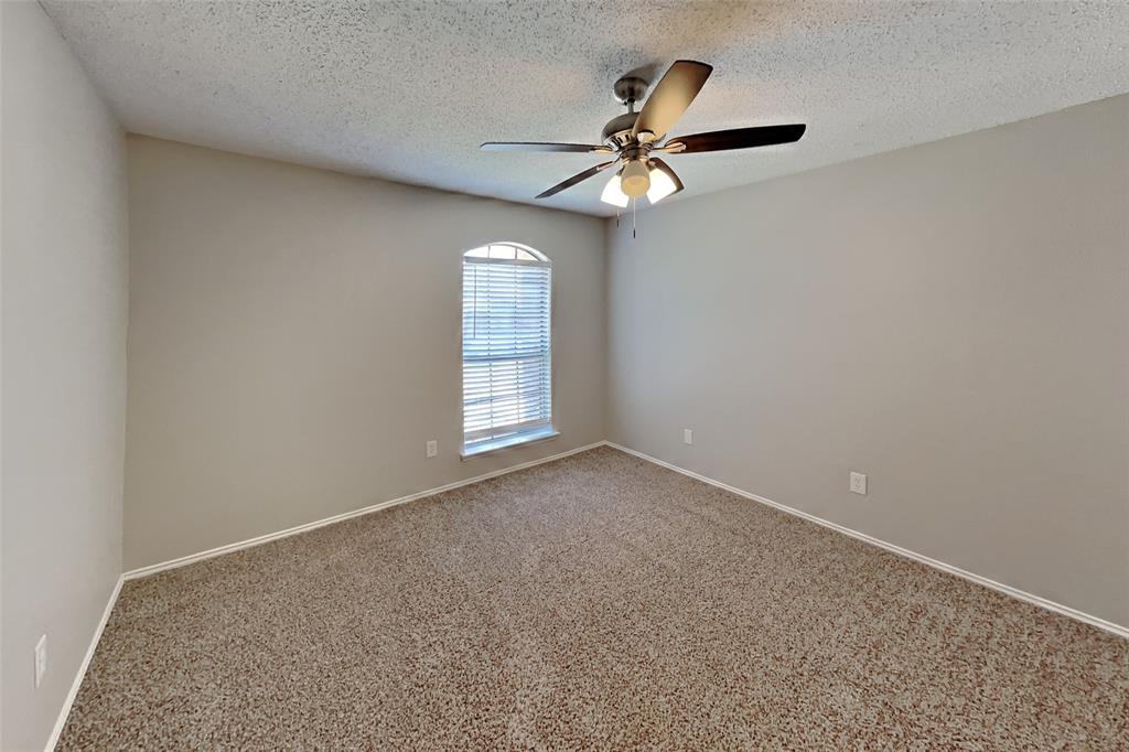 928 Fenimore Drive Property Photo 20