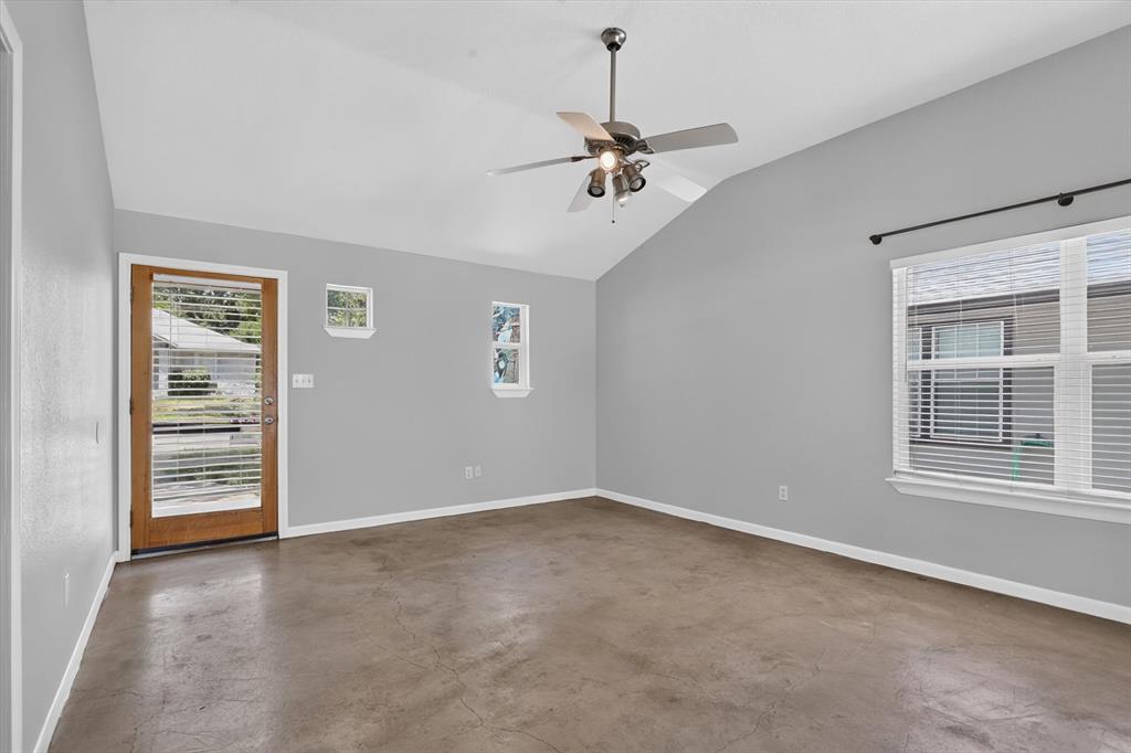 3721 El Campo Avenue Property Photo 6