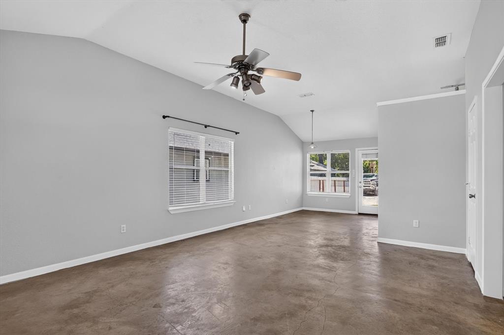 3721 El Campo Avenue Property Photo 7