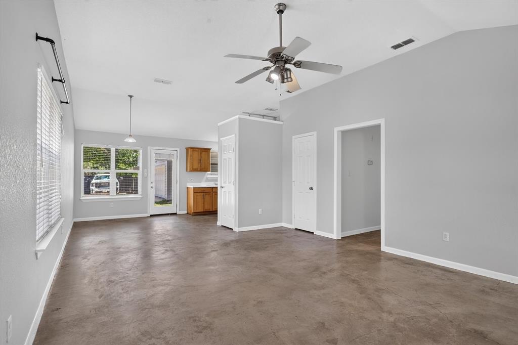 3721 El Campo Avenue Property Photo 8