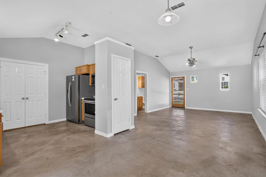 3721 El Campo Avenue Property Photo 9