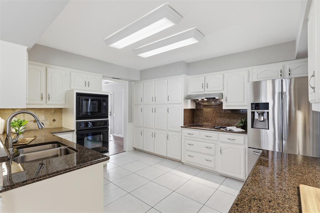 4005 Bullock Drive Property Photo 16