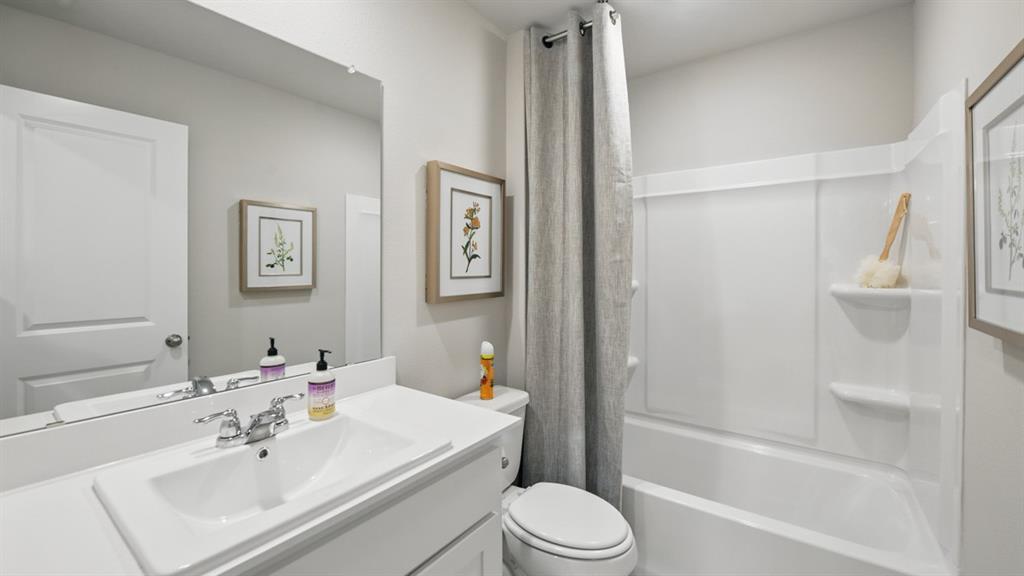 1256 Hollyn Drive Property Photo 25